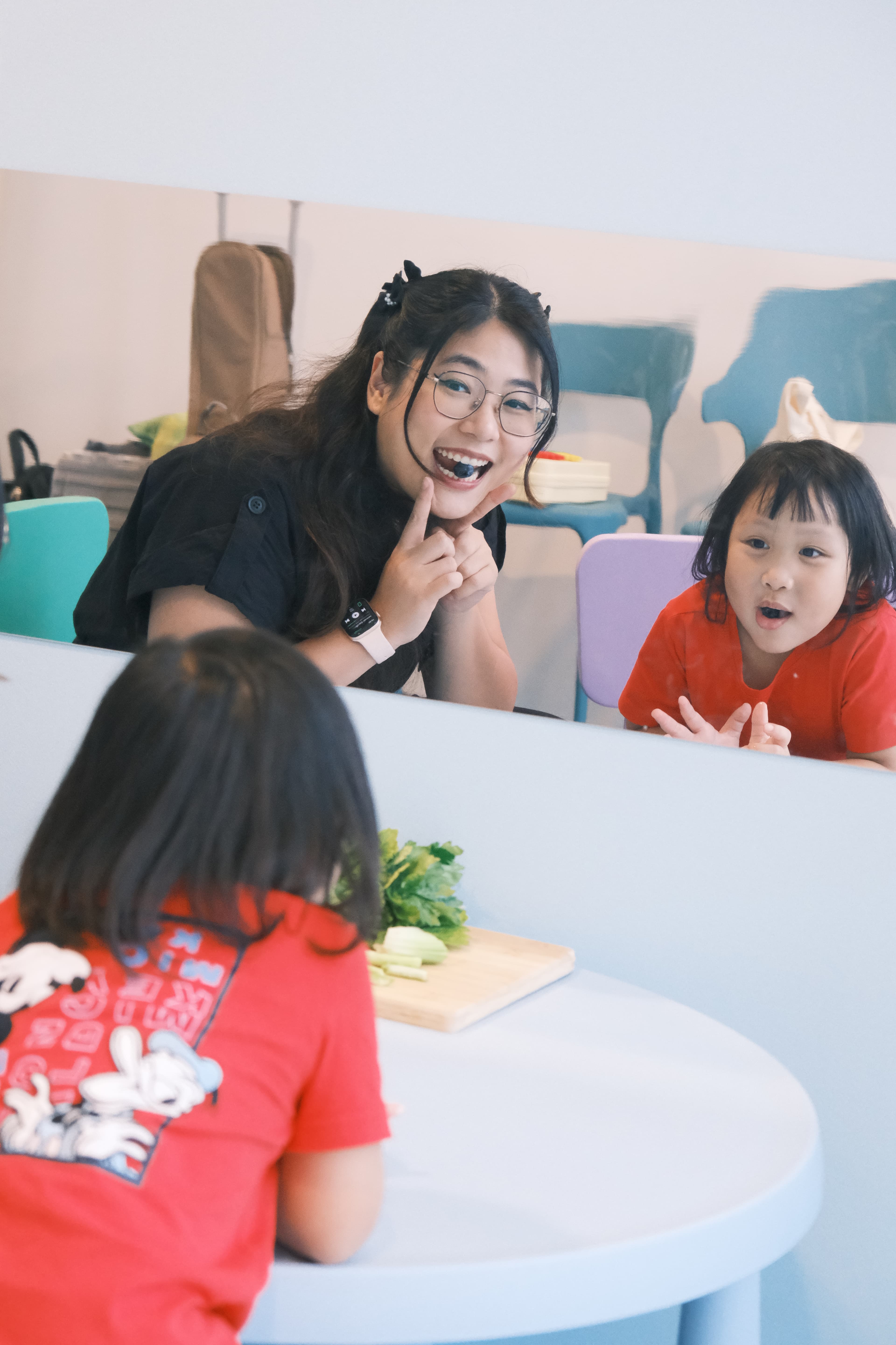 Child exploring food during feeding therapy